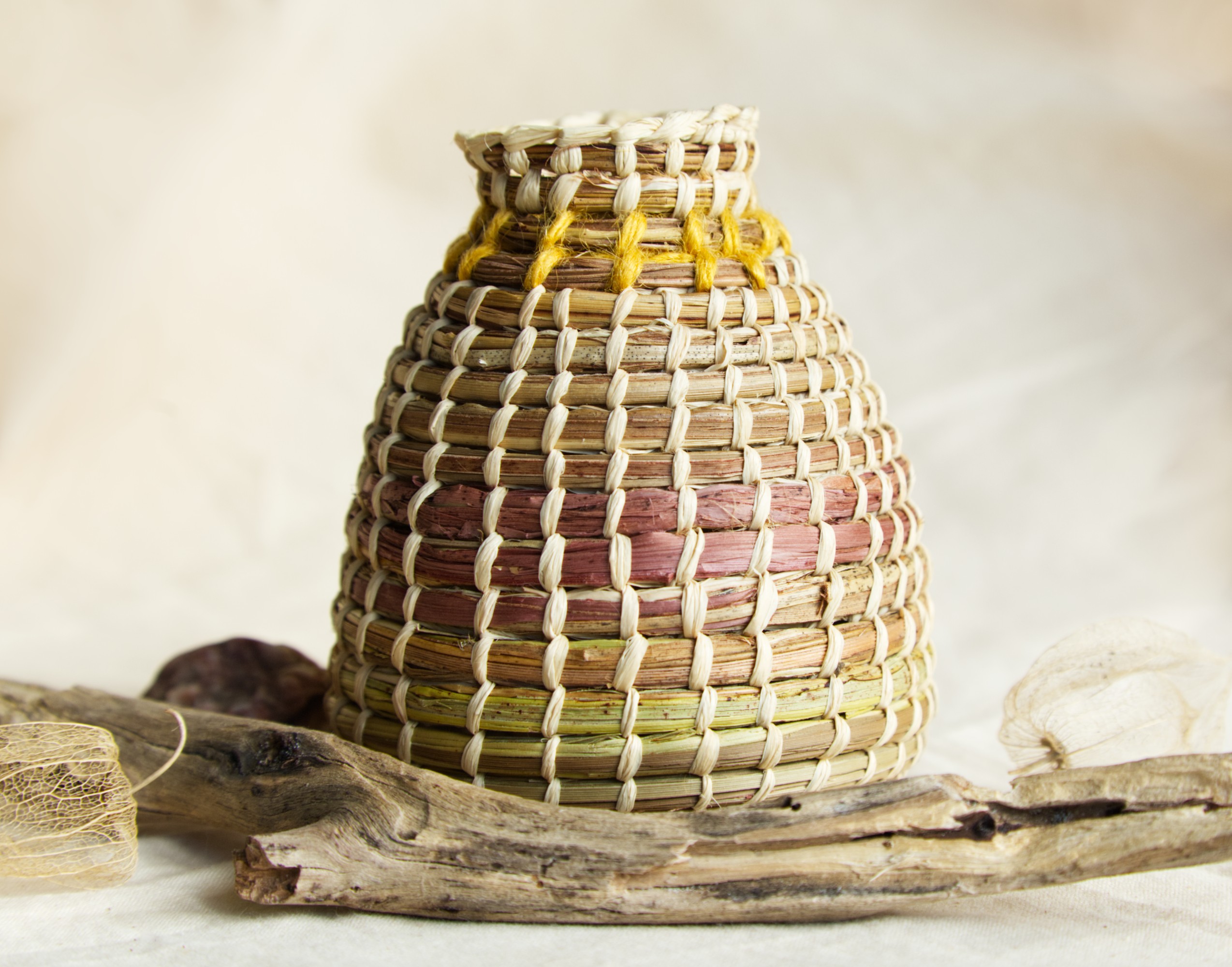 Hand Woven Vase - The Rosella